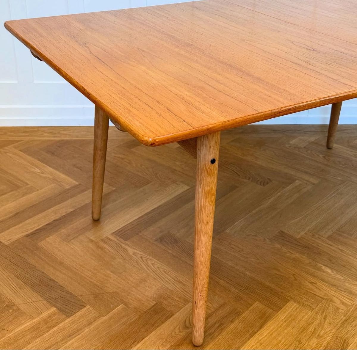 Tavoli: Hans Wegner Danish Mid Century dining table teak – Usato da Zürich venduto da Zurichvintage 5