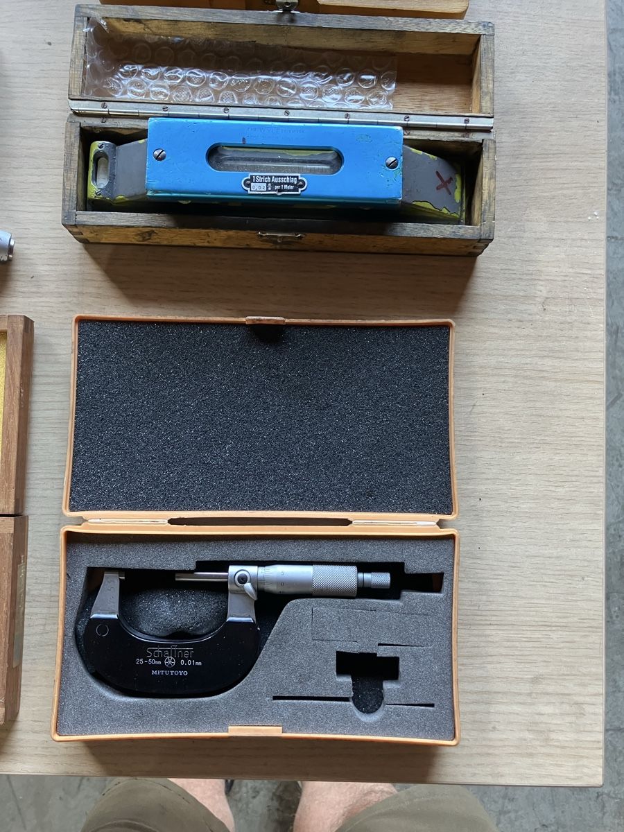 Misurare: Messwerkzeuge Sortiment Mikrometer Messschieber Messuhren  – Usato da Uerkheim venduto da Dealer-4813 4