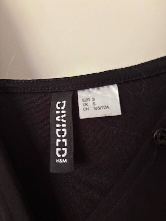 H&M Tute: Eleganter schwarzer Jumpsuit Grösse S – Usato da Bern venduto da shiggyy 1