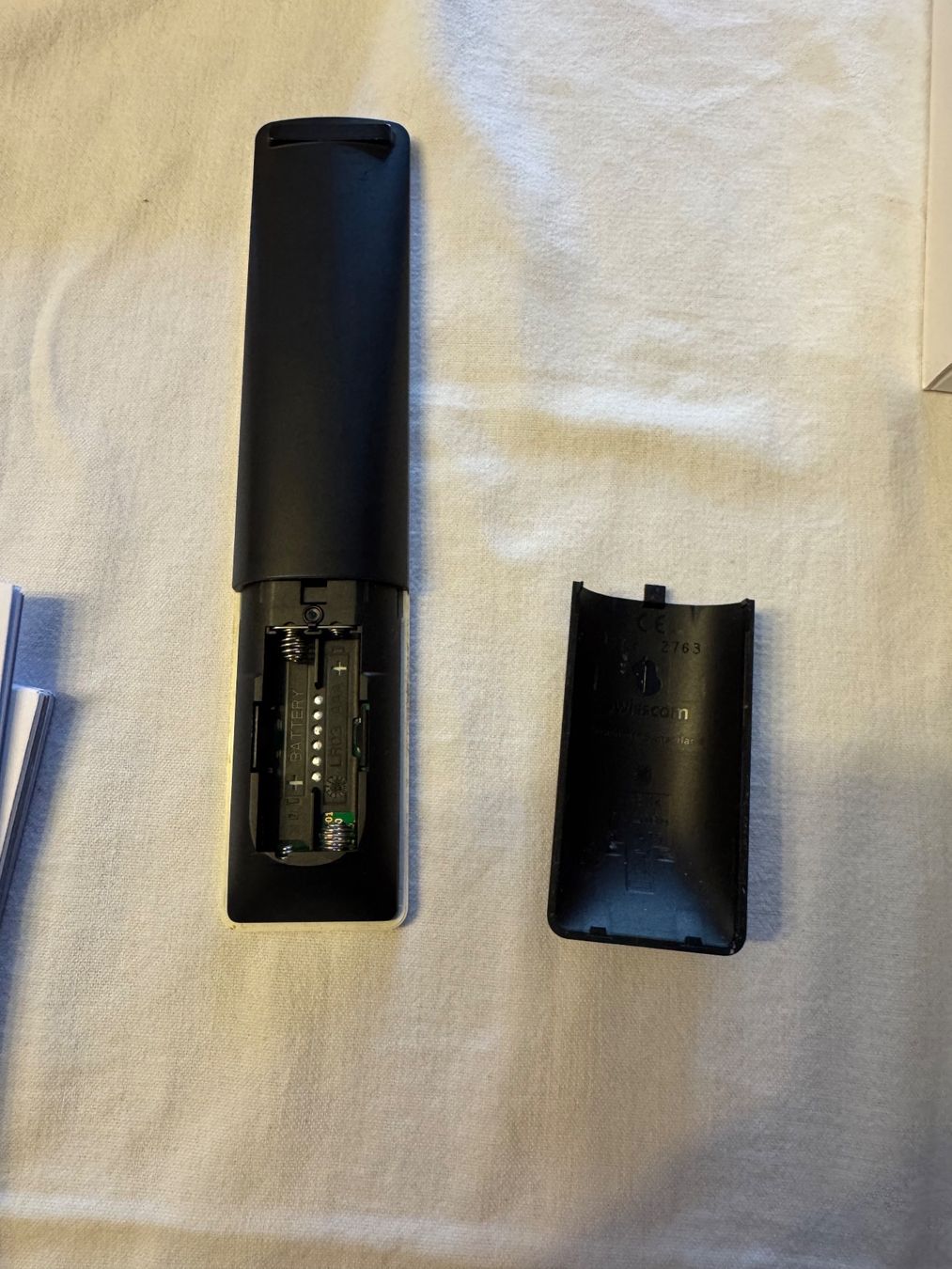 Swisscom Modems & Router: Swisscom TV Box 2.0 (IP1200) avec télécommande – Defekt aus la Chaux-de-Fonds von Lampe 6
