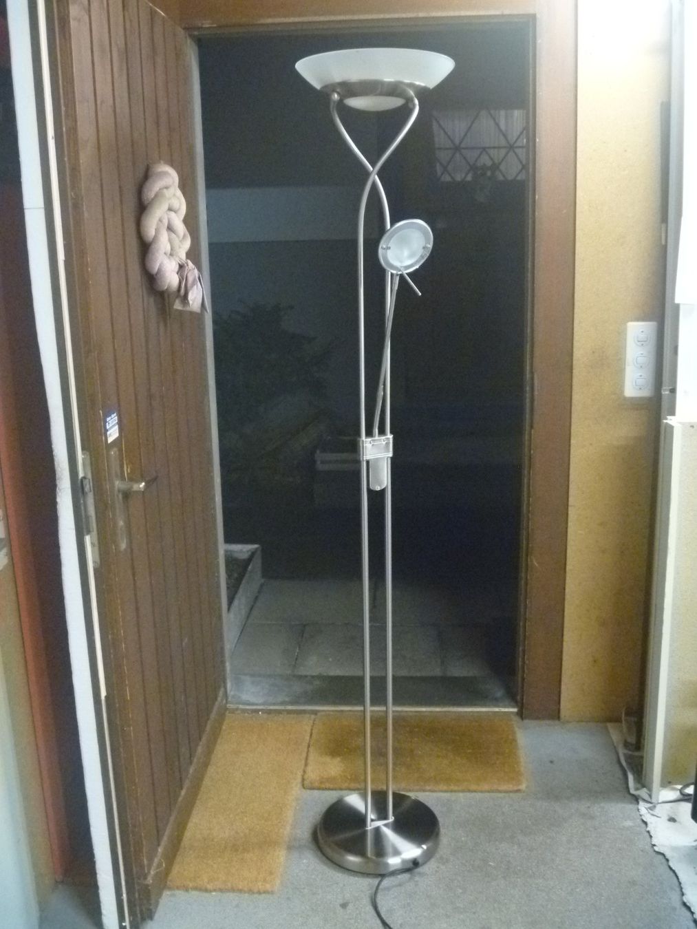 Lampade: Ständerlampe Stehlampe chrom – Usato da Rüti ZH venduto da baumchen