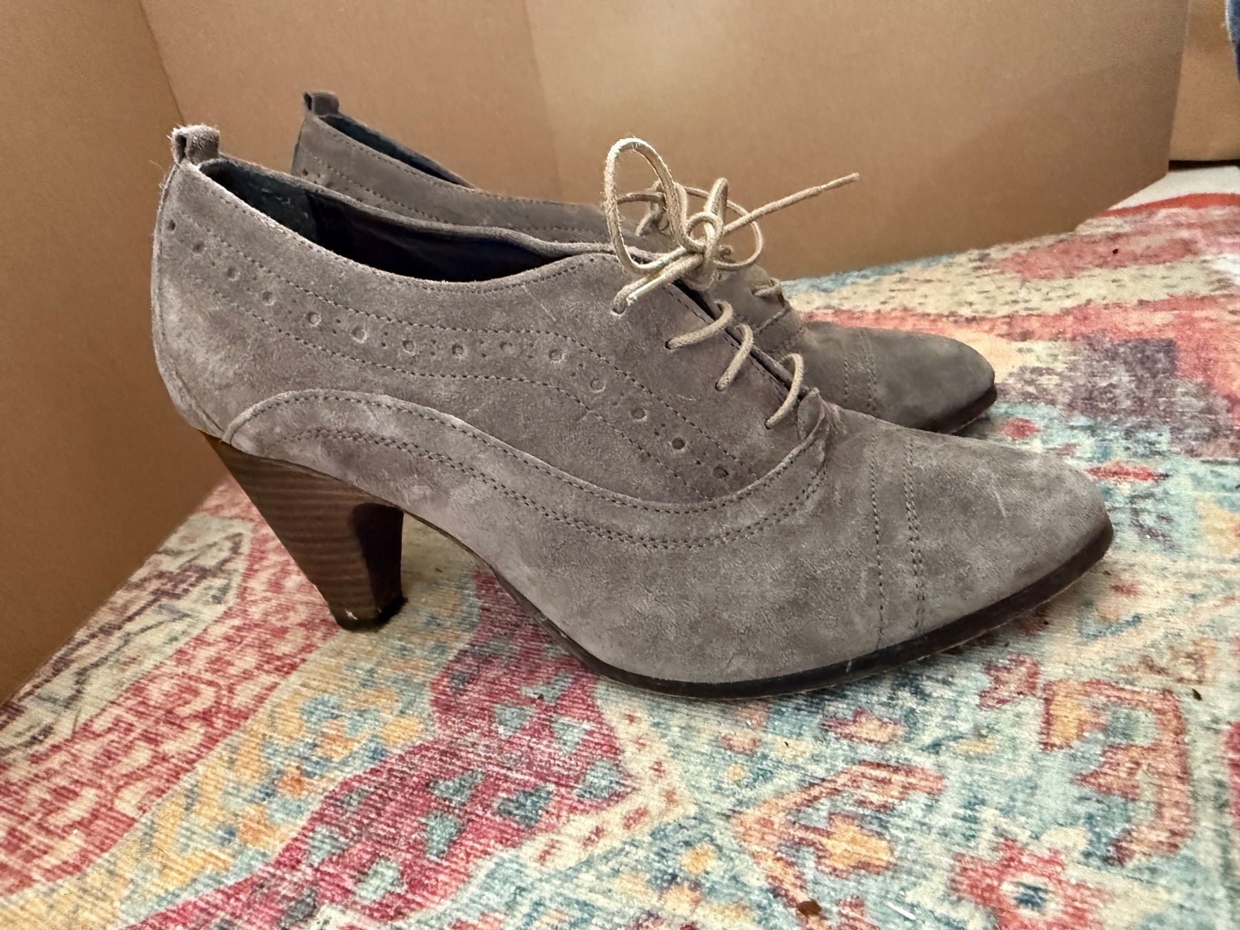 Scarpe da donna: Schnürschuhe mit Absatz, Grösse 37 – Usato da Bellach venduto da S.Kyra
