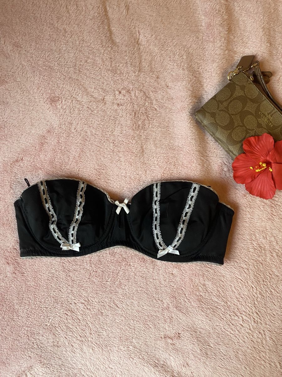 H&M Altra biancheria intima: Black & White Bra Size 36B, Summer Style! – Usato da Zürich venduto da Vintage_zuerich