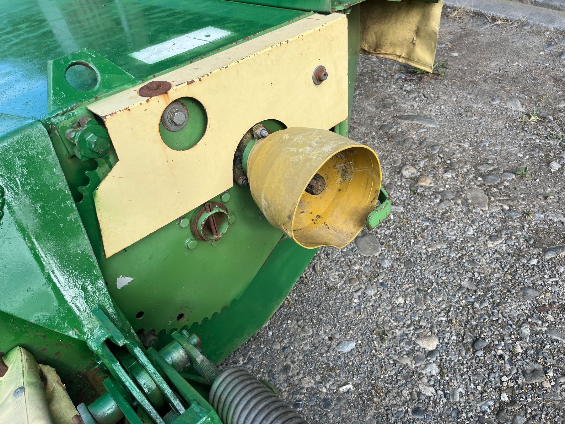 Krone Toutes les machines: Krone Scheibenmähwerk AM 243 – D'occasion à Kaltbrunn par MA5555 5