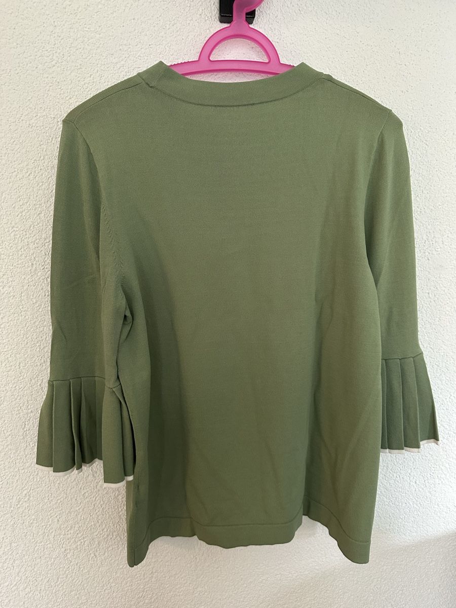 Top: COS Pullover mit Volantärmeln, Grösse S (entspricht M) – Nuovo (secondo la descrizione) da Glattbrugg venduto da SMusic98 4