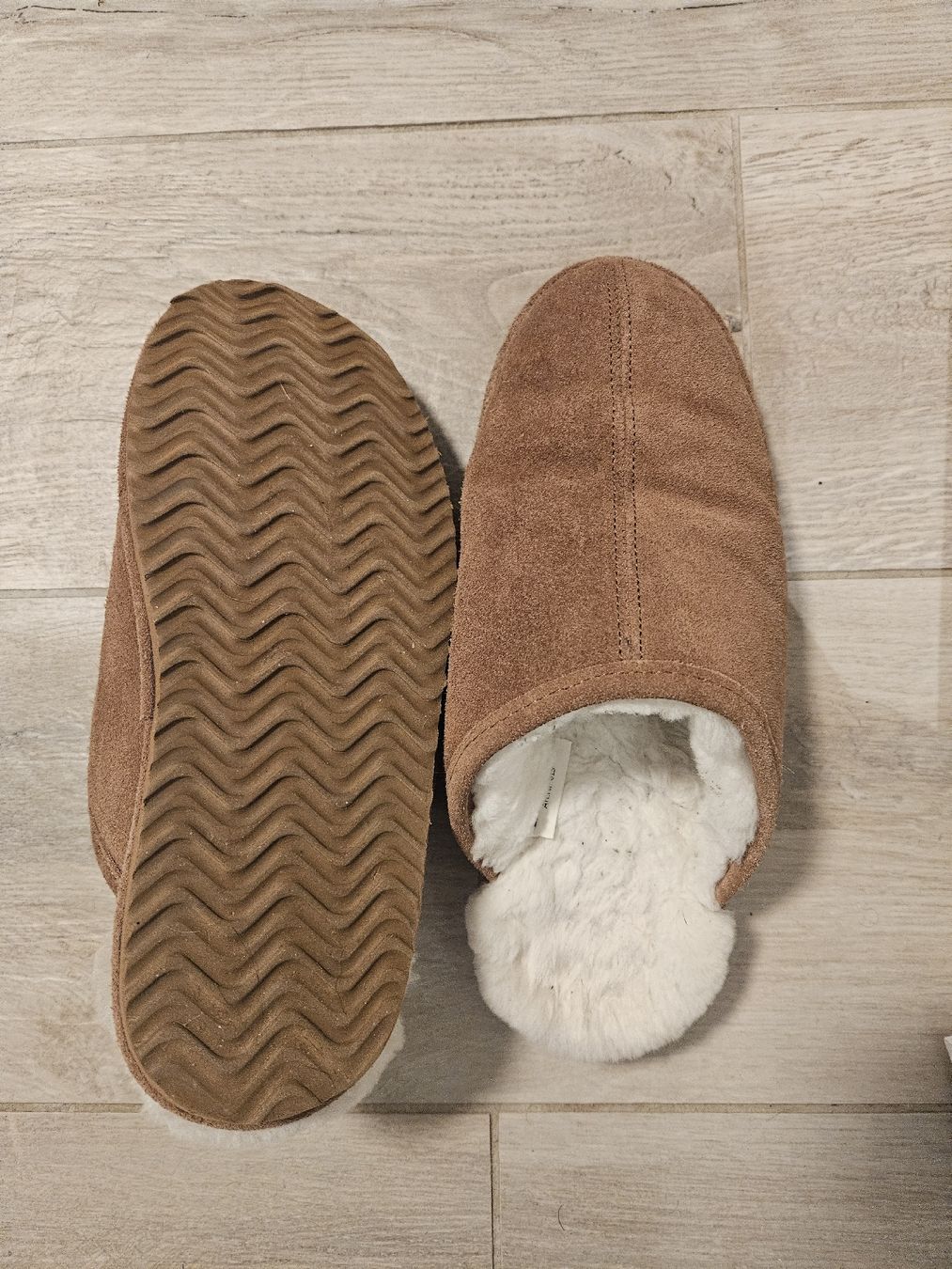 Scarpe da donna: Kuschelige Lammfell Hausschuhe, Grösse 40 – Usato da Brugg AG venduto da Kitycity 3
