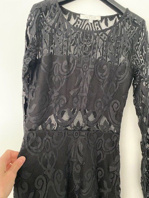 Kleider: Alexis lace dress – Neu (gemäss Beschreibung) aus Dallenwil von ZD2019 1