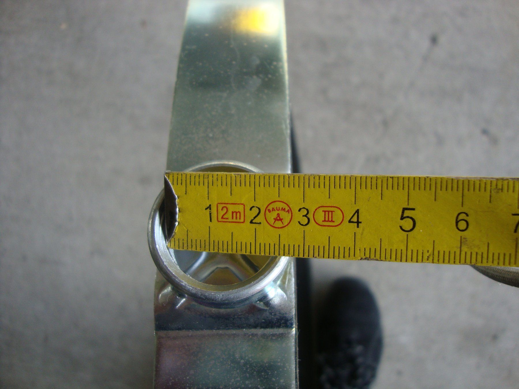 Supporti a parete: Rohrschellen  700mm – Nuovo (secondo la descrizione) da Gross venduto da Triumph67 3