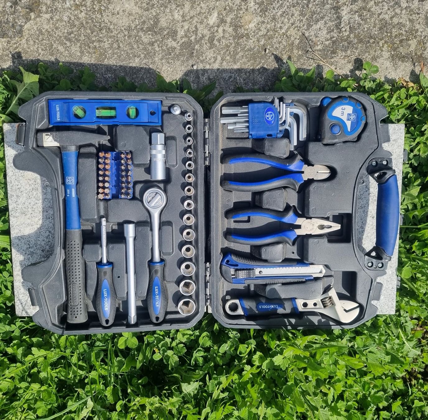 Lux Tous les outils: Werkzeugkoffer – Neuf (Voir description) à Jonen par Juliette_St