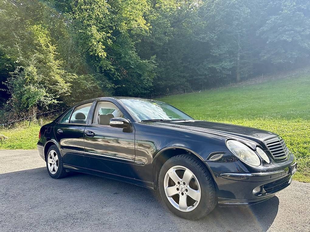 Automobili: Mercedes-Benz E350 4matic – Usato da Muraz (Collombey) venduto da Zen_187001