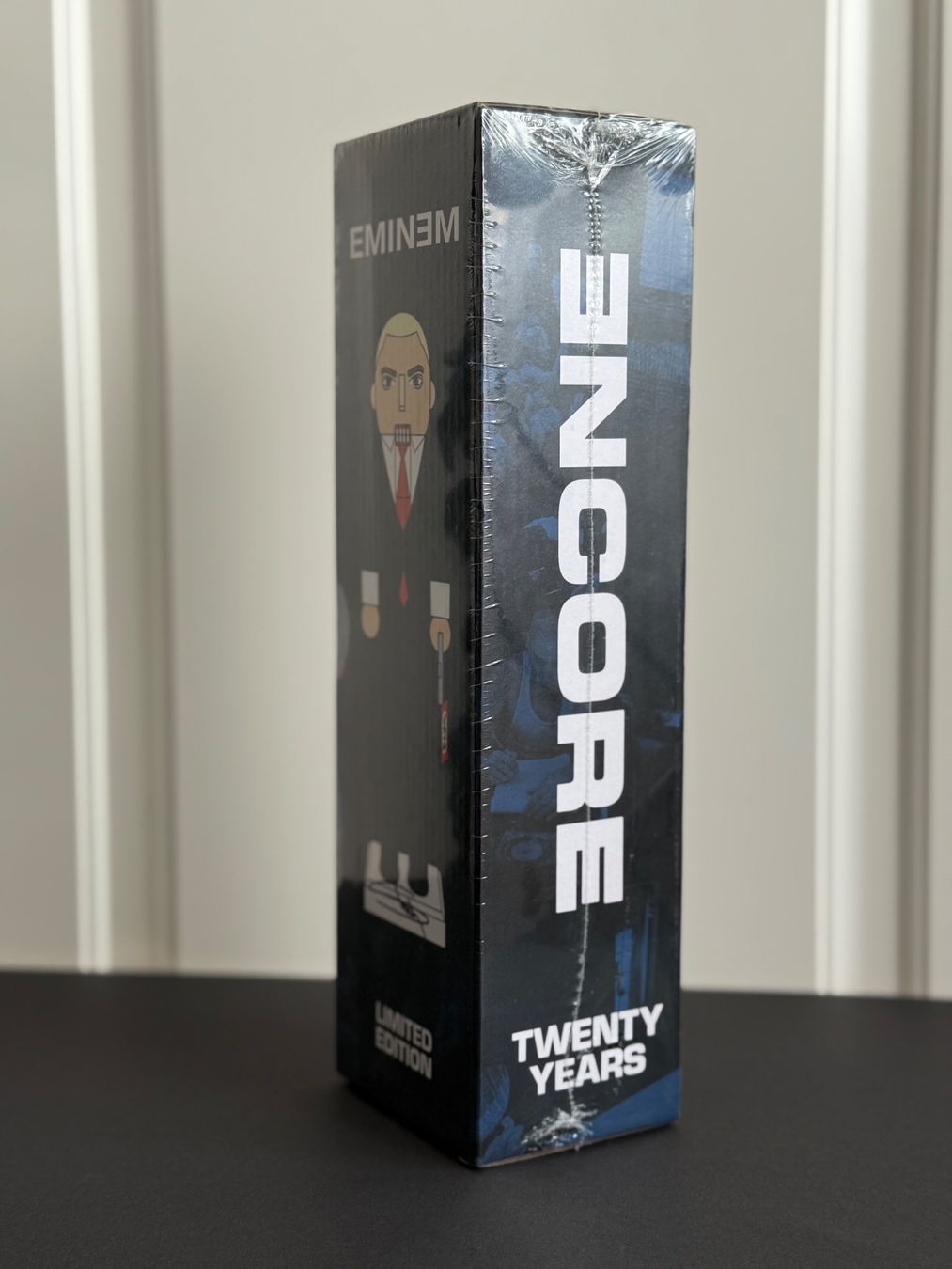 Autografi: Exklusiver Eminem-Nussknacker mit Autogramm – Nuovo e nell'imballaggio originale da Bachenbülach venduto da inn_5kmg 2