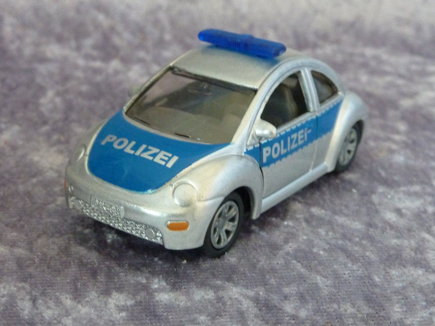 Siku Modellini d'auto: VW Beetle Polizei Siku – Usato da Dürrenäsch venduto da Cobra1ch