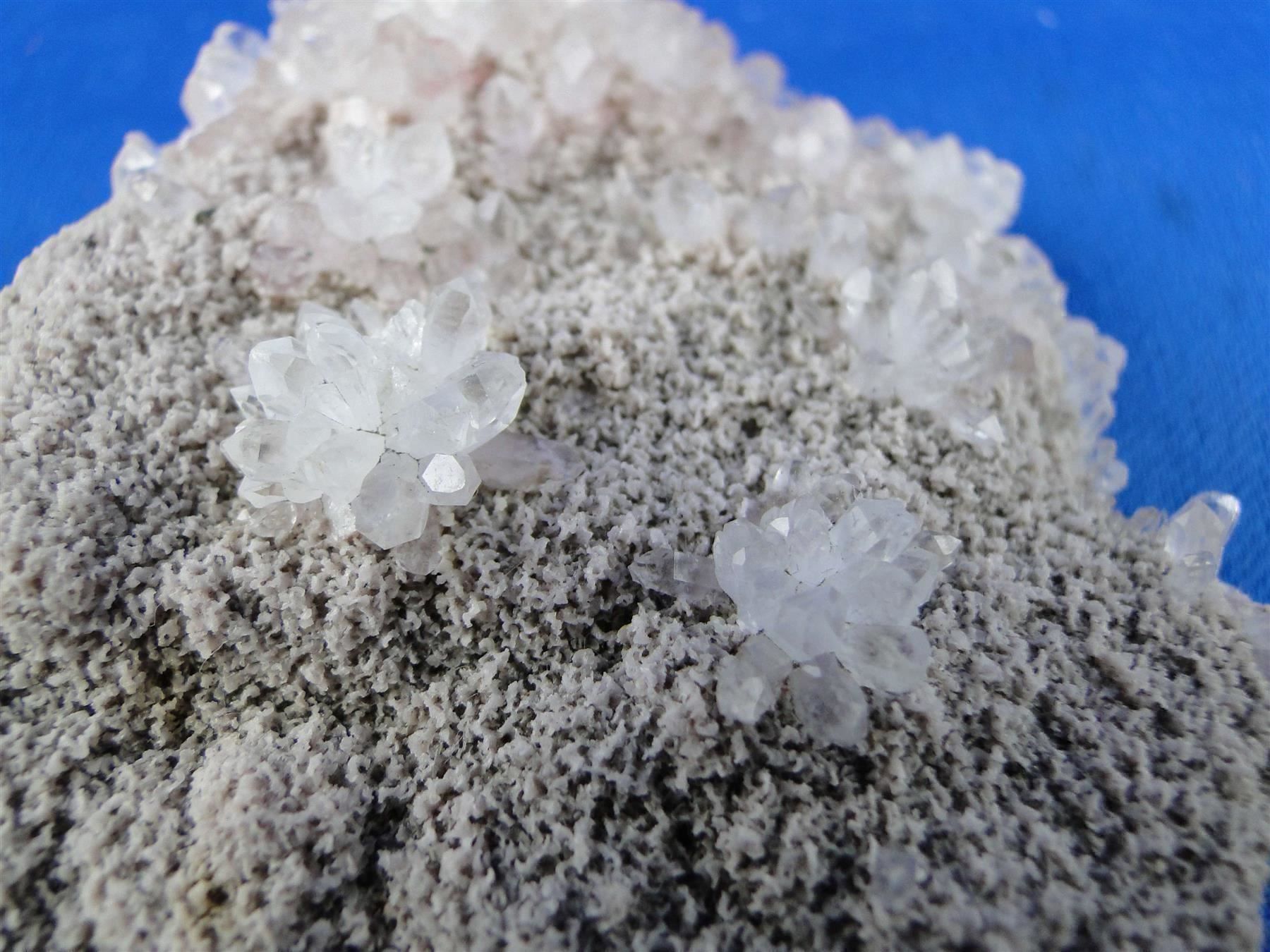 Minerali & Pietre curative: Quartz auf Rhodochrosit – Usato da Schinznach Bad venduto da Demerald 4