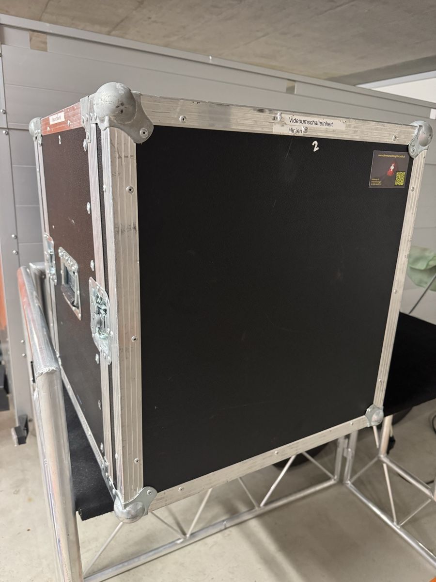 Videocamere: Kramer Videoschalteinheit im Case – Usato da Ehrendingen venduto da Sansav 3