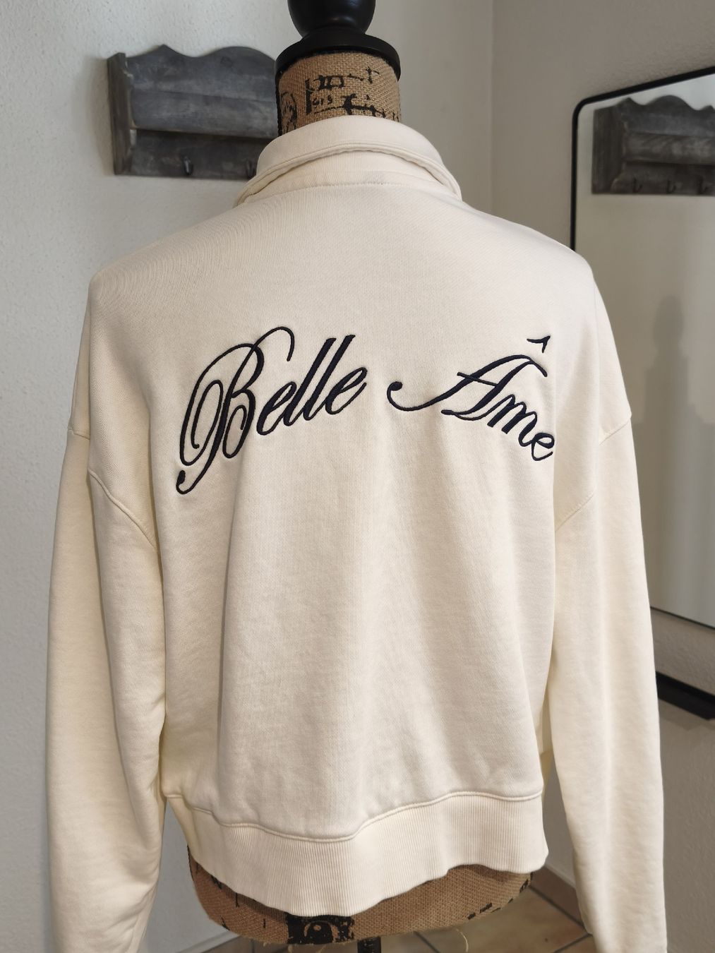 H&M Maglioni & Felpe: Cremiger Pullover mit Kragen "Belle Ame" Gr. XL Frühling – Usato da Emmetten venduto da SecondhandSiska 2