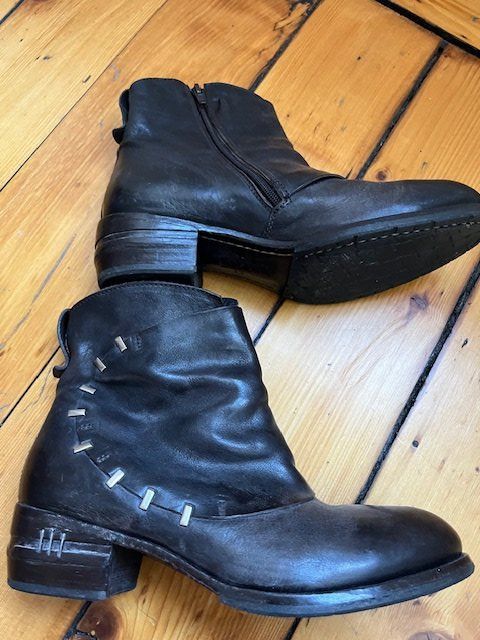 Moma Scarpe da donna: Bottes bottines Moma – Usato da Genève venduto da marygeneva 1