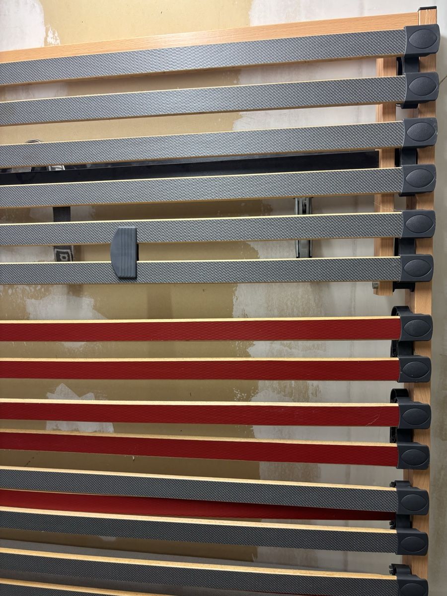 Sommiers: Robusta Lattenrost 140 x 200 – D'occasion à Zug par Deks 3