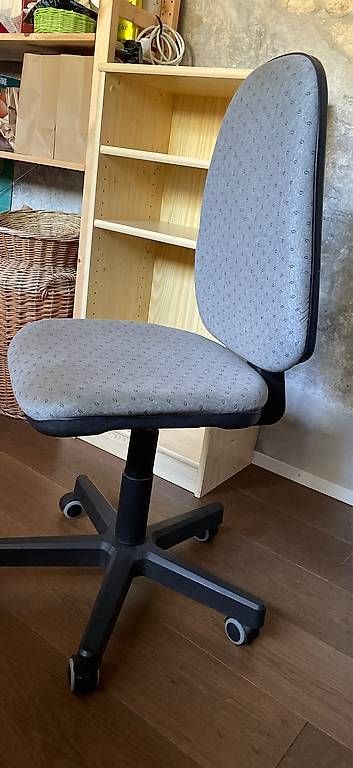 Stühle: À donner chaise de bureau  – Gebraucht aus Faoug von rocamadou 1
