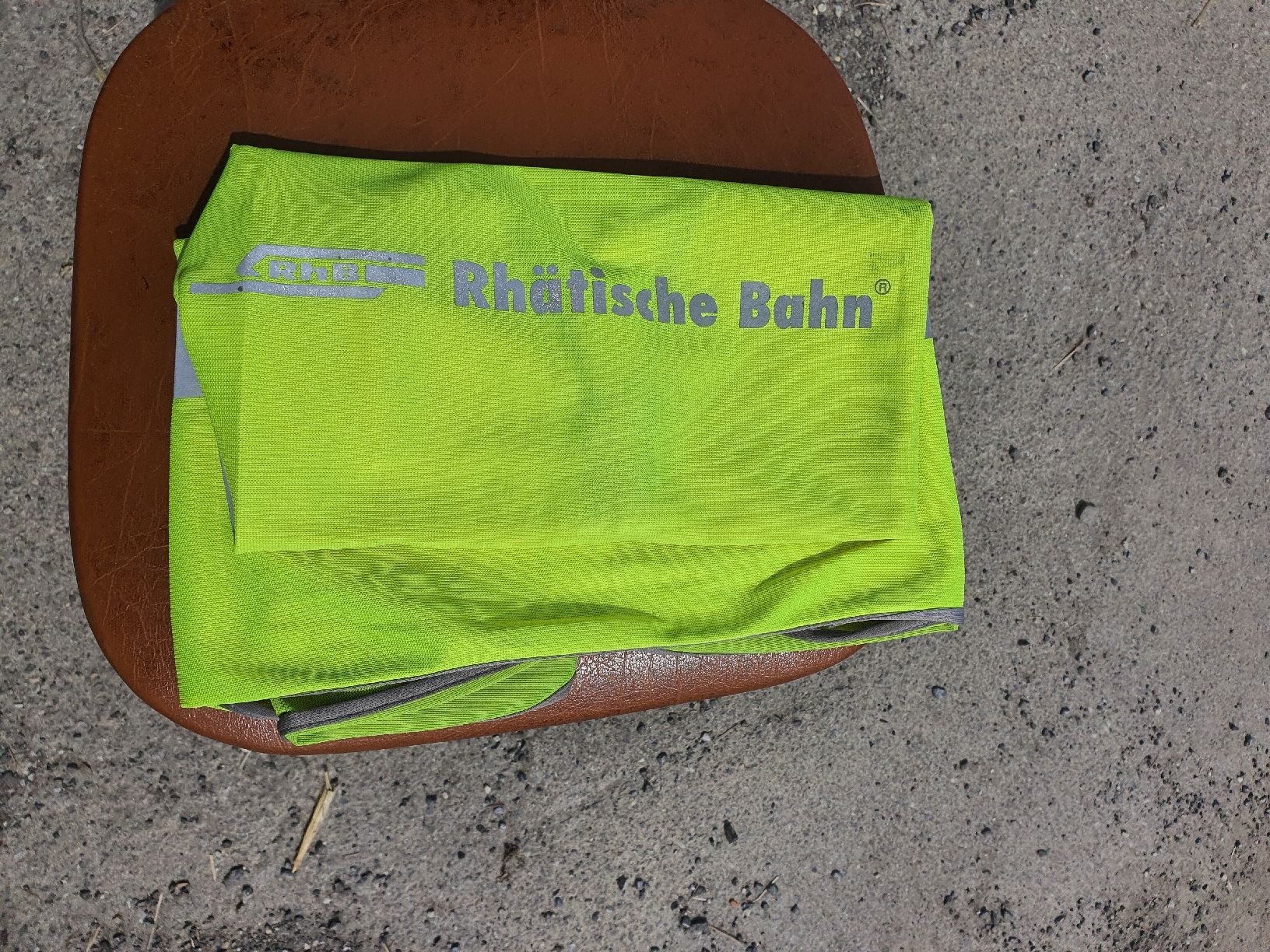 Uniformen: RhB Gilet – Gebraucht aus Lavey-Village von Lofoten93