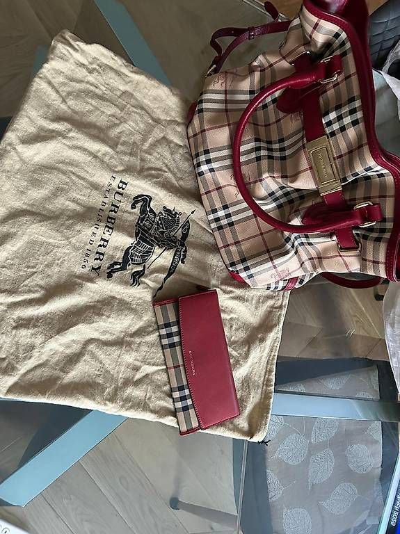 Borsa e borsellino Burberry (Usato) a Meride per CHF 1200 – solo