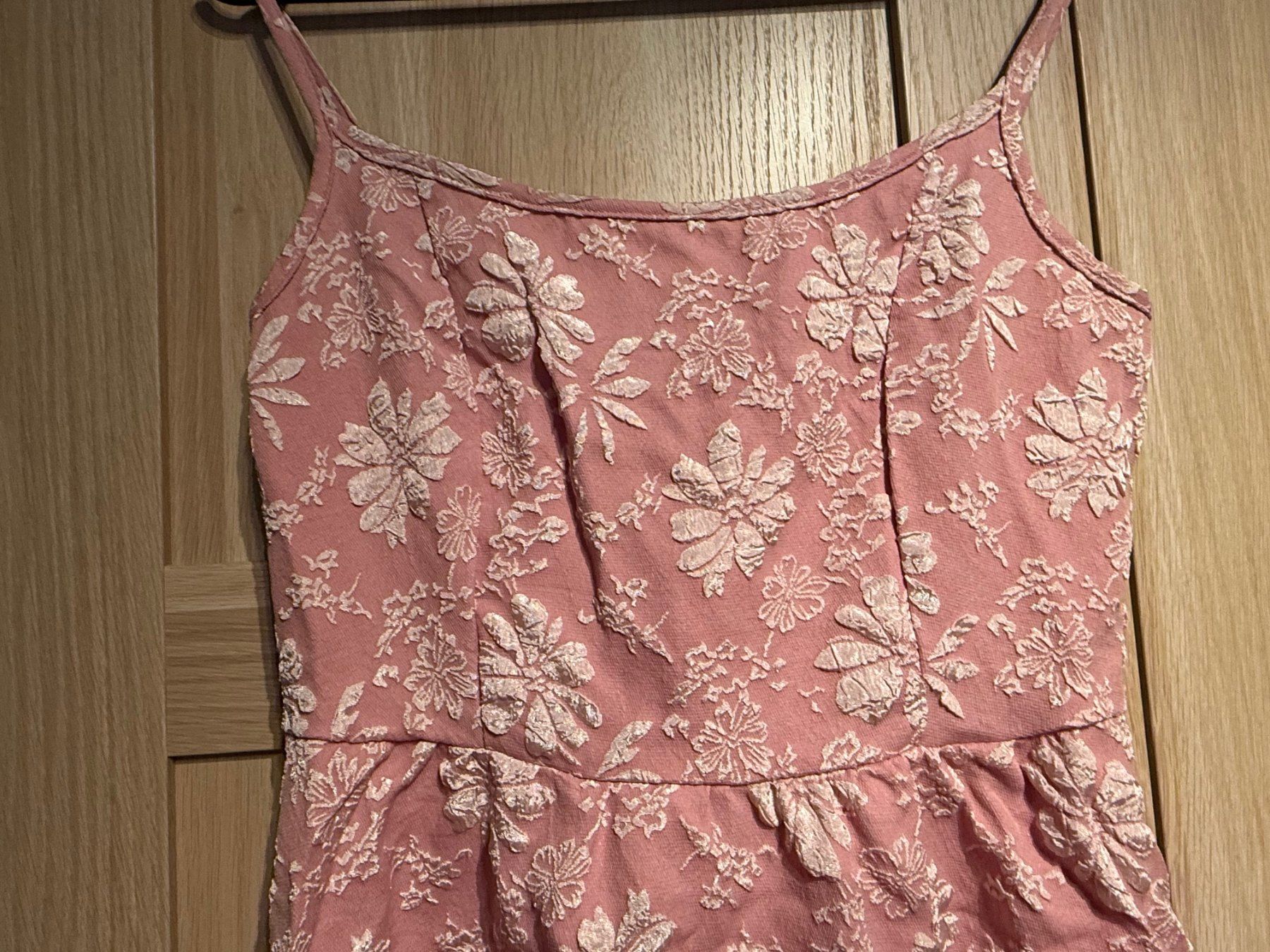 Shein Vestiti: Sommerliches Kleid mit Blumenmuster, Grösse M – Nuovo e nell'imballaggio originale da Riedt b. Erlen venduto da Malaika57 1