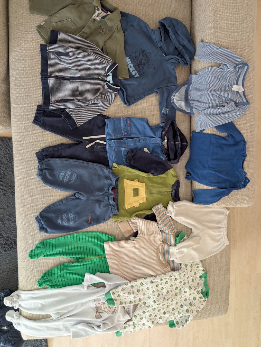 Ensembles coordonnés: Kleiderset Jungs Grösse 68 – D'occasion à Egg b. Zürich par ana_5xpl