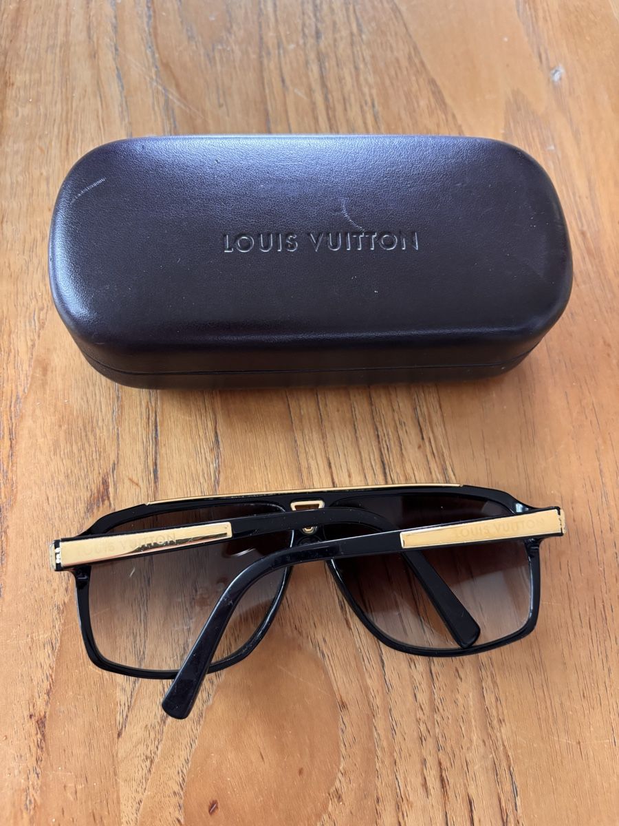 Louis Vuitton Occhiali & Lenti: Louis Vuitton Sunglasses  – Usato da Zürich venduto da Grothschild 1