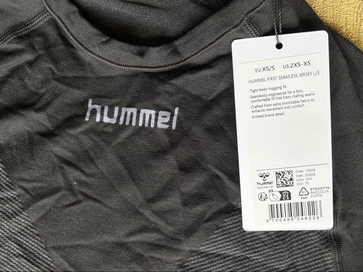 Hummel T-Shirts: Baselayer Hummel Langarm – Neu und originalverpackt aus Brugg AG von vrooom 2