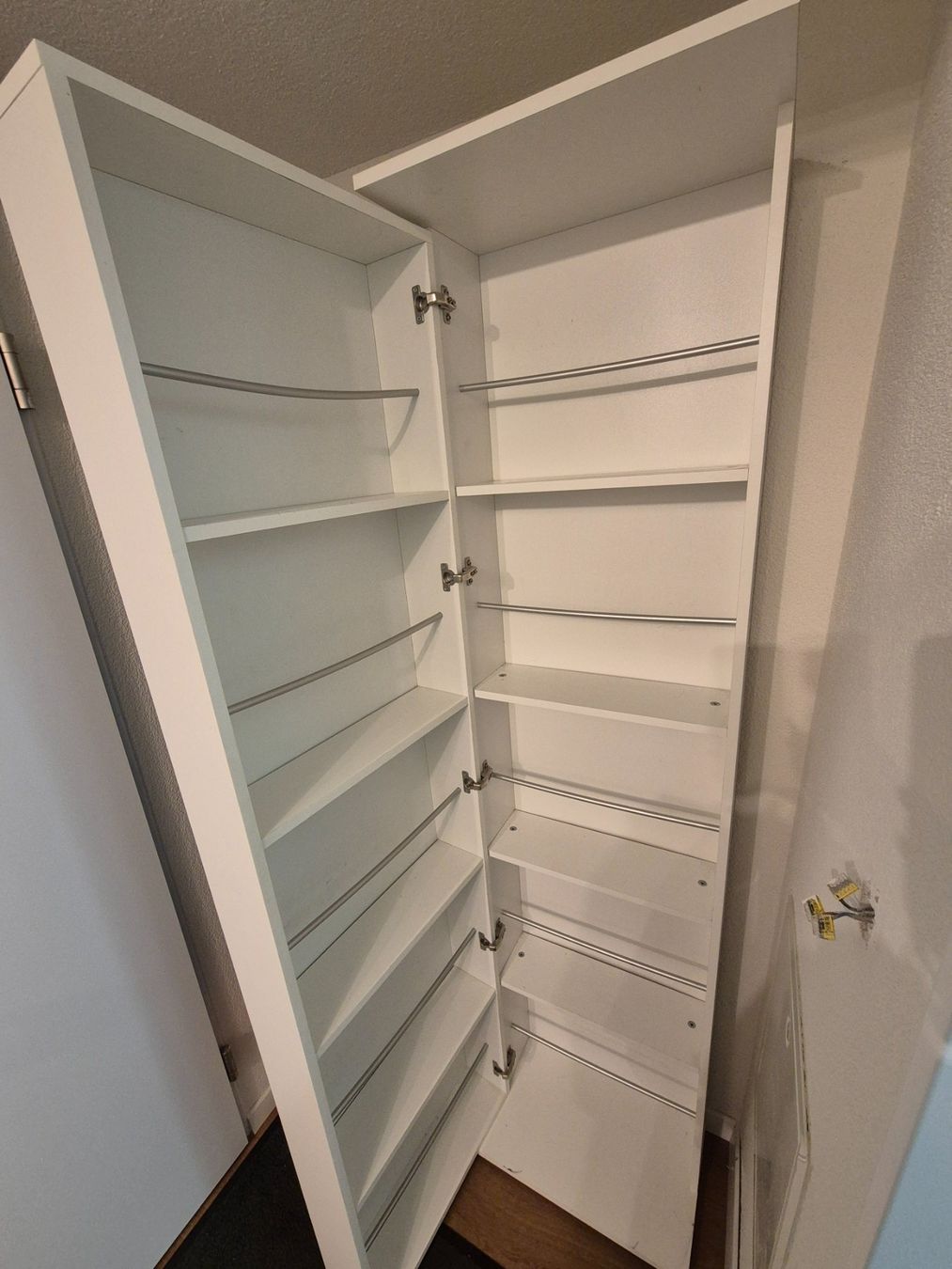 Schränke: Schuhschrank – Gebraucht aus Oberweningen von dar_8vpg 1
