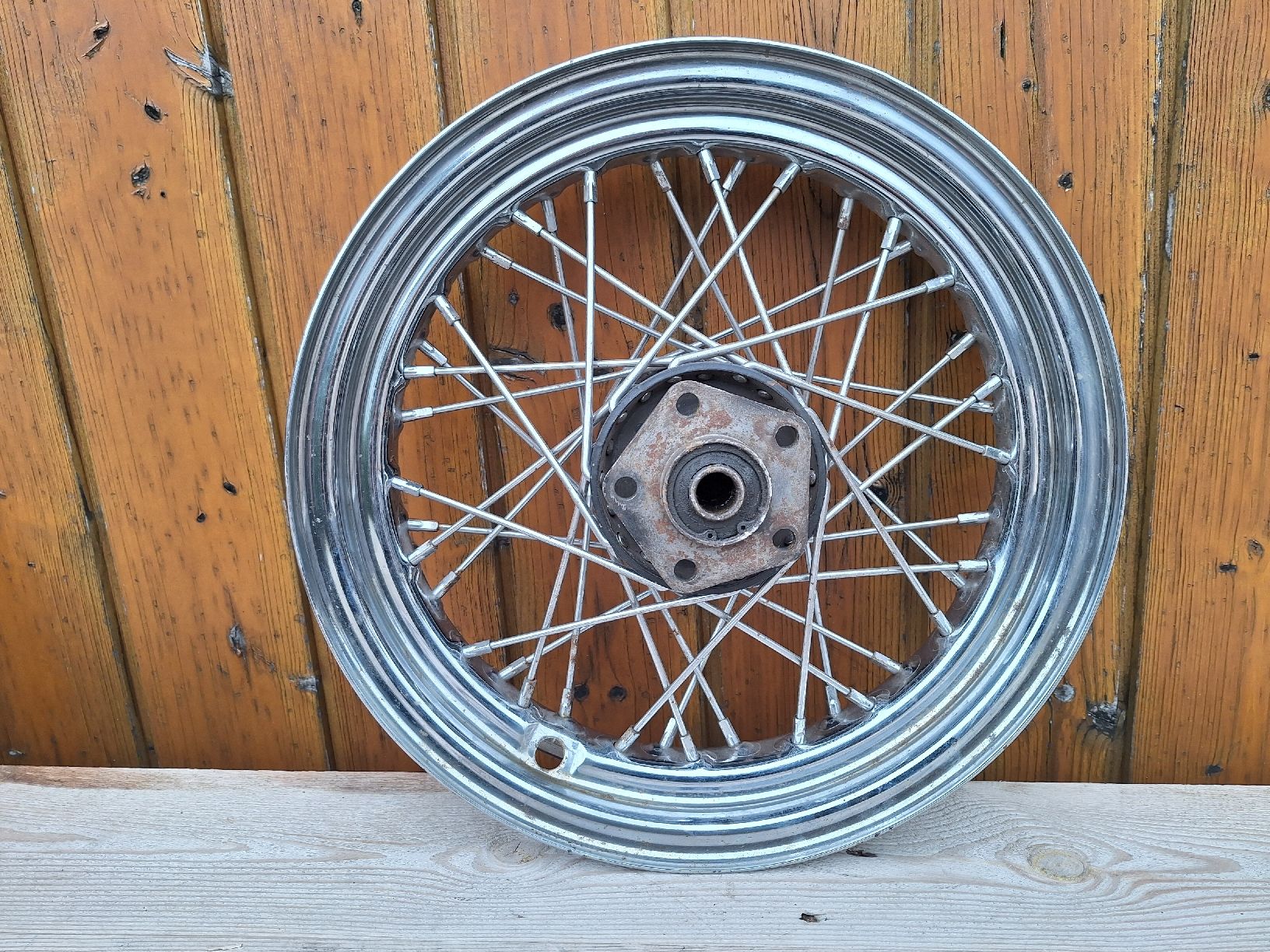 Harley-Davidson Tutti i ricambio per moto: Altes15 Zoll Harley Davidson Rad , Oldtimer – Usato da Willisau venduto da standard39 1