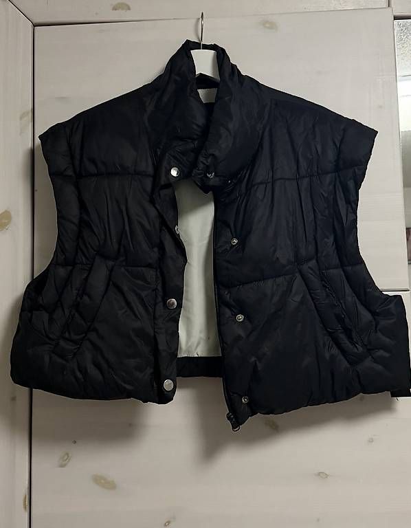 Vestes: Veste – Défectueux à Yverdon-les-Bains par may_r5f7