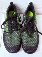 Nike Sneaker schwarz grün Grösse 41 gebrauchter Zustand
