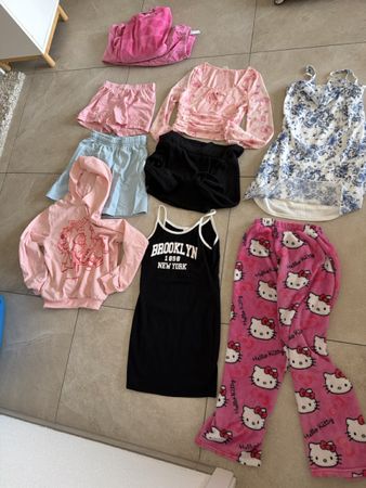 Lots habits fille taille 11-12 ans 