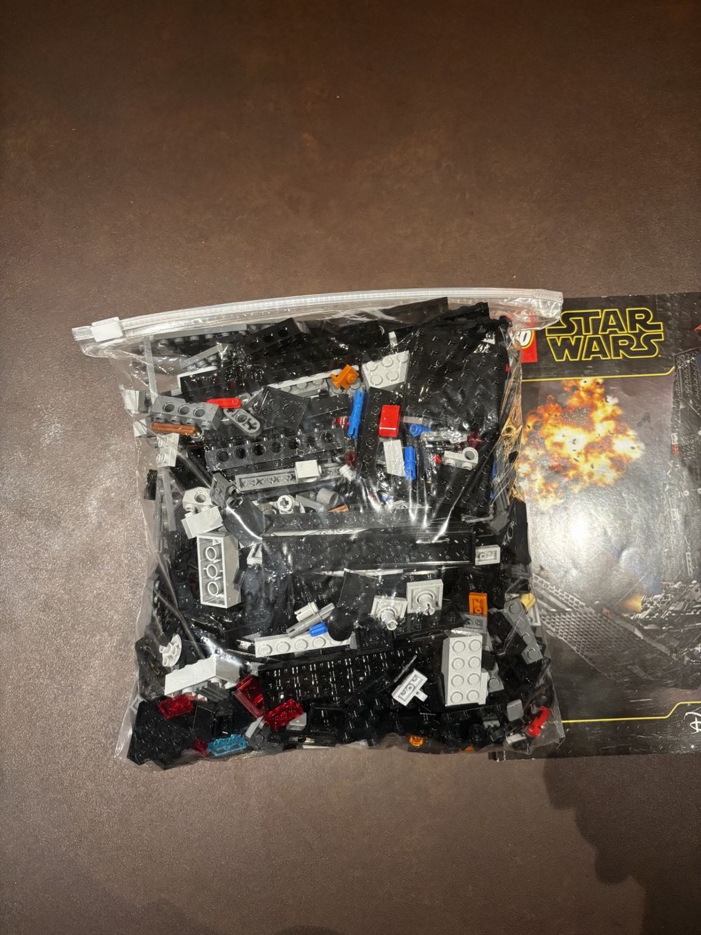 Lego Baukästen: LEGO Kylo Ren shuttle – Gebraucht aus Granges-Paccot von aro_tv59 1