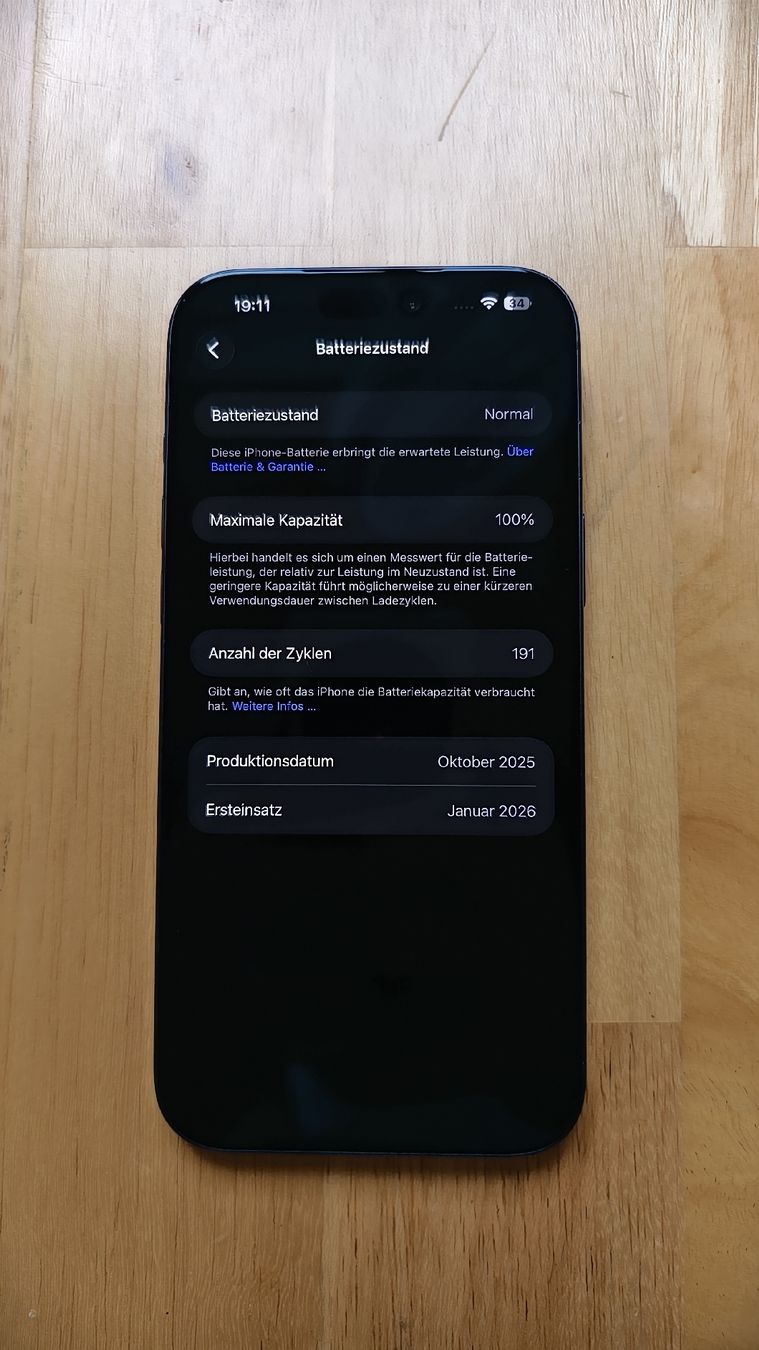 Apple Portables: iPhone 17 Pro Max 512GB Deep Blue – Neuf (Voir description) à Mosnang par  3