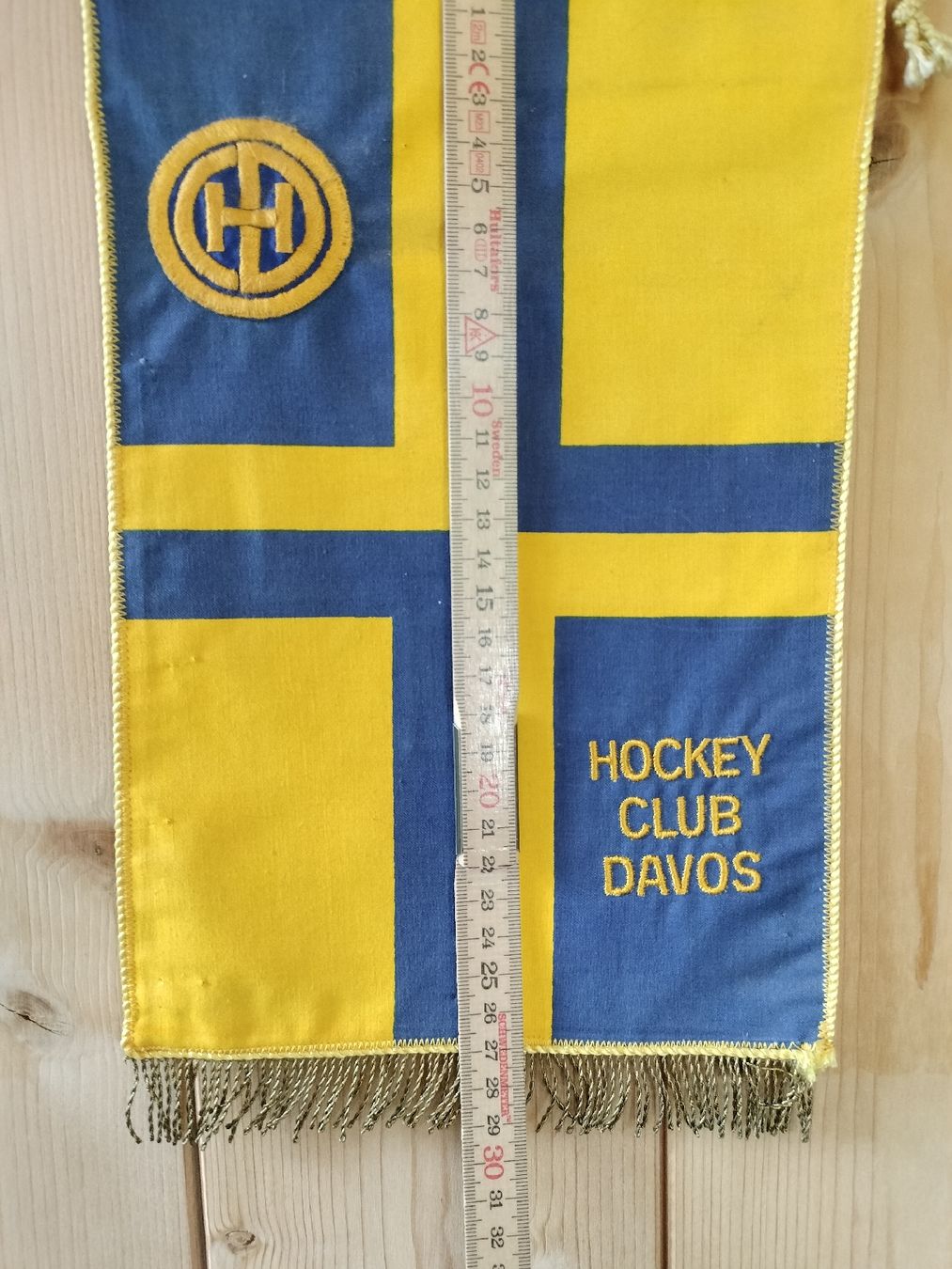 Bandiere: Antiker HC Davos Eishockey Wimpel – Usato da Schwanden Sigrisw venduto da cadieux71 3