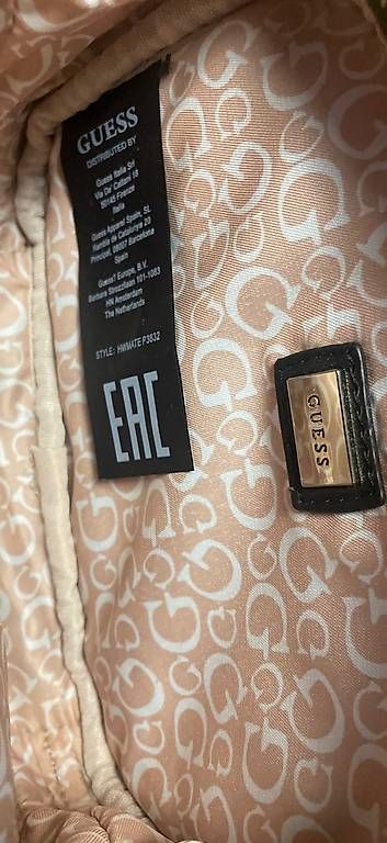 Taschen für Damen: Guess Bauchstasche – Gebraucht aus Buchs AG von fpatricia 2