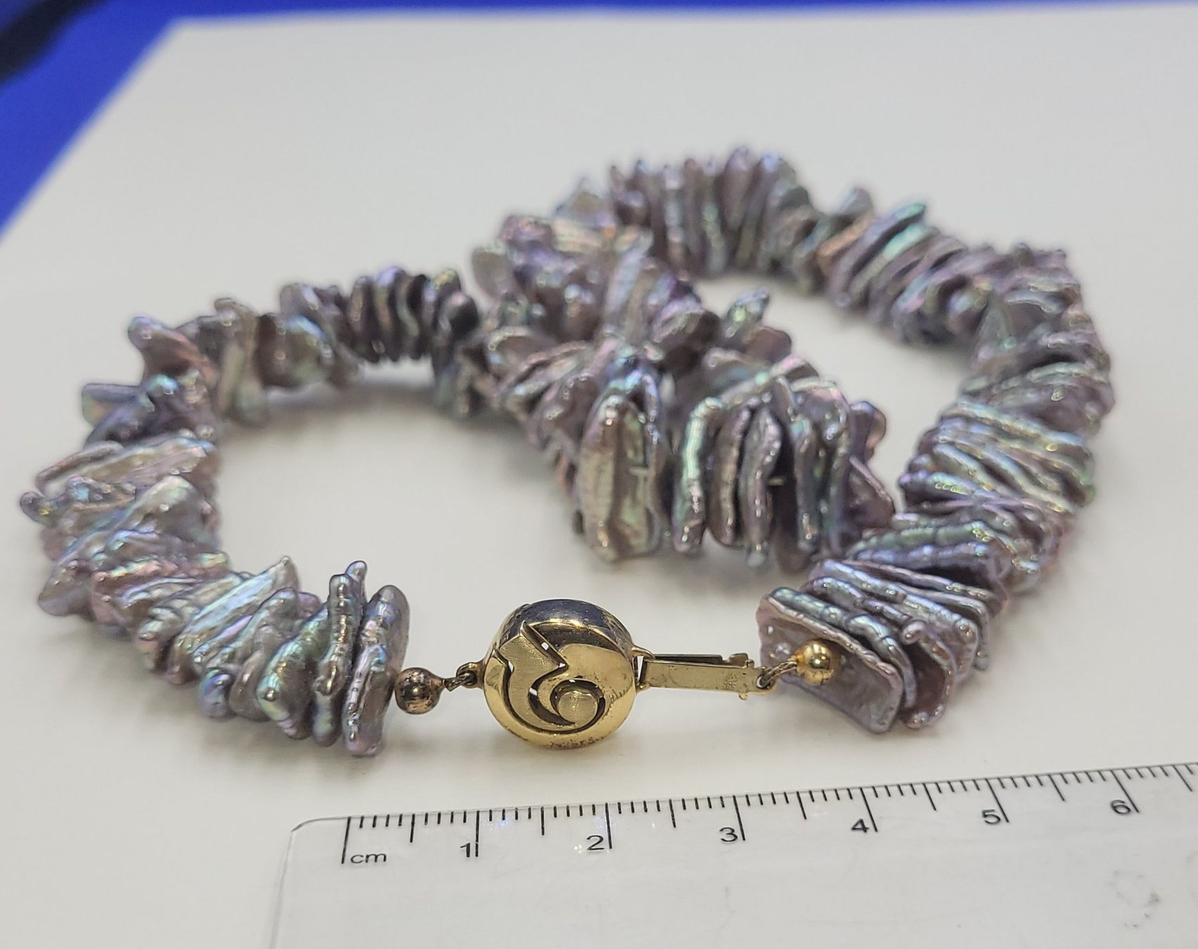 Catenine: Perlen Kette Mit 585 Gold Verschluss – Usato da Wald ZH venduto da Aniade