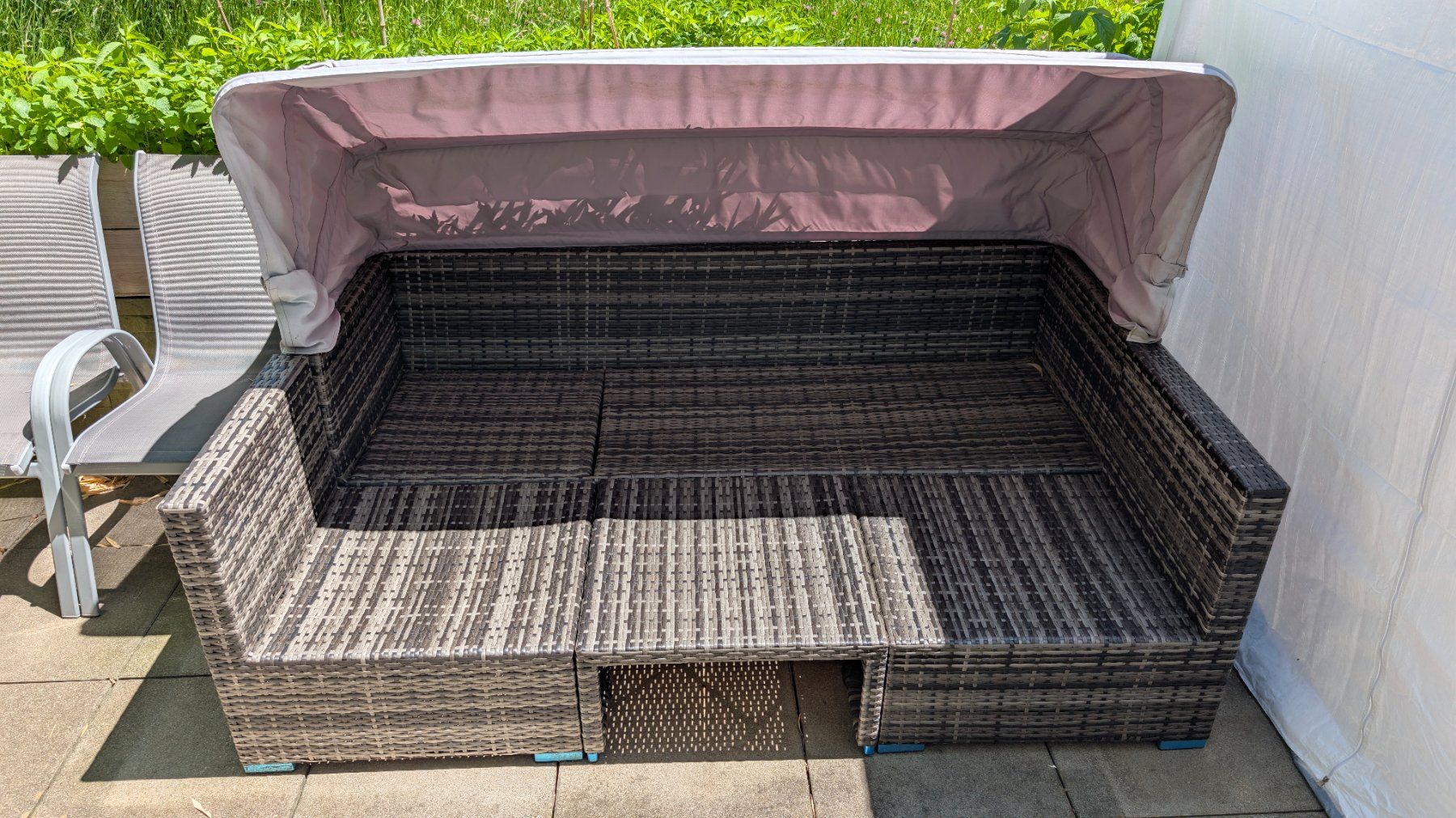 Divani: hochwertige variable Gartenlounge aus Rattan + Sonnenschutz – Usato da St.Gallen venduto da virtale 2