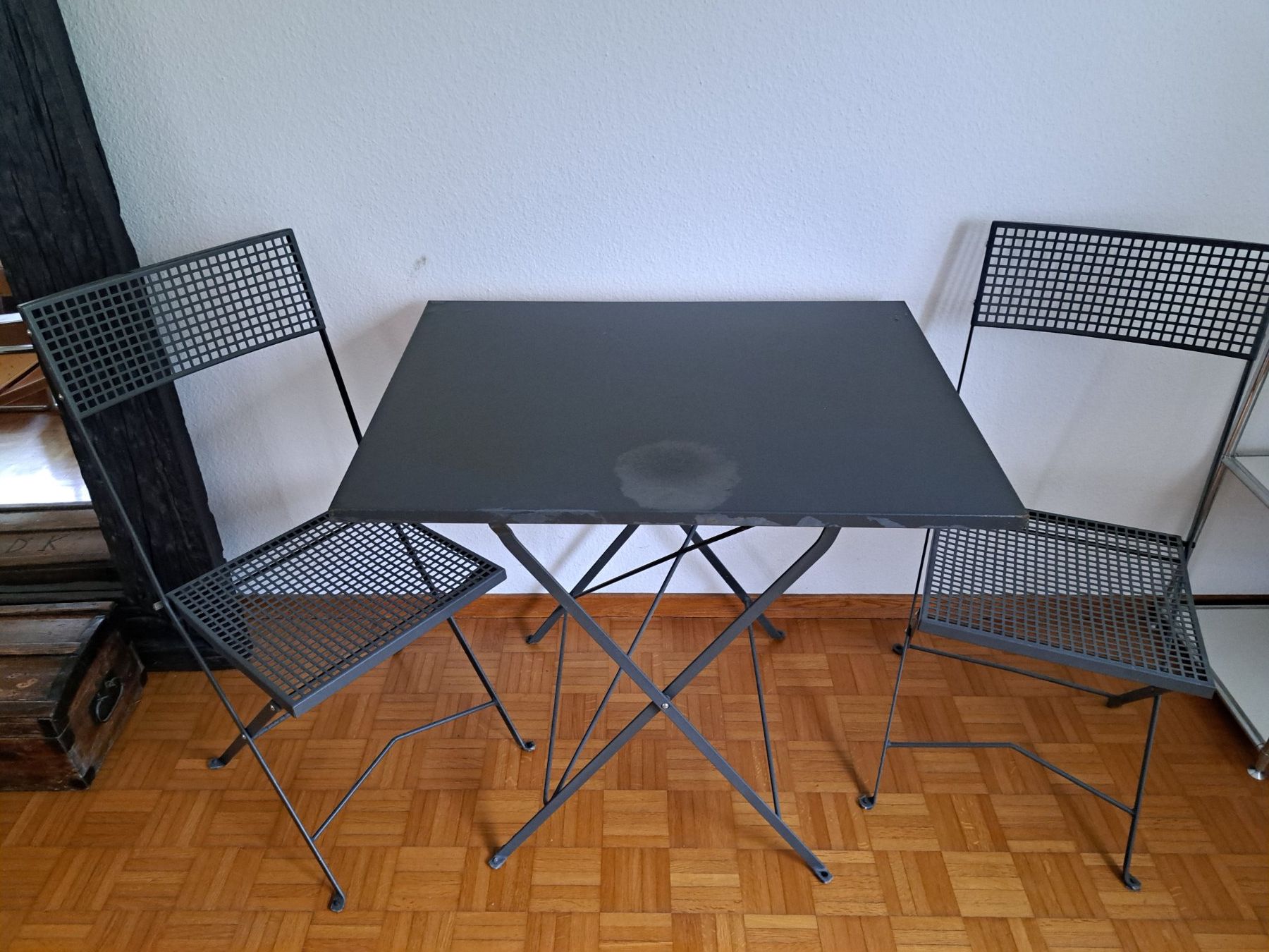 Tischset: Table de jardin avec 2 chaises – Gebraucht aus Zürich von ren_q7gc