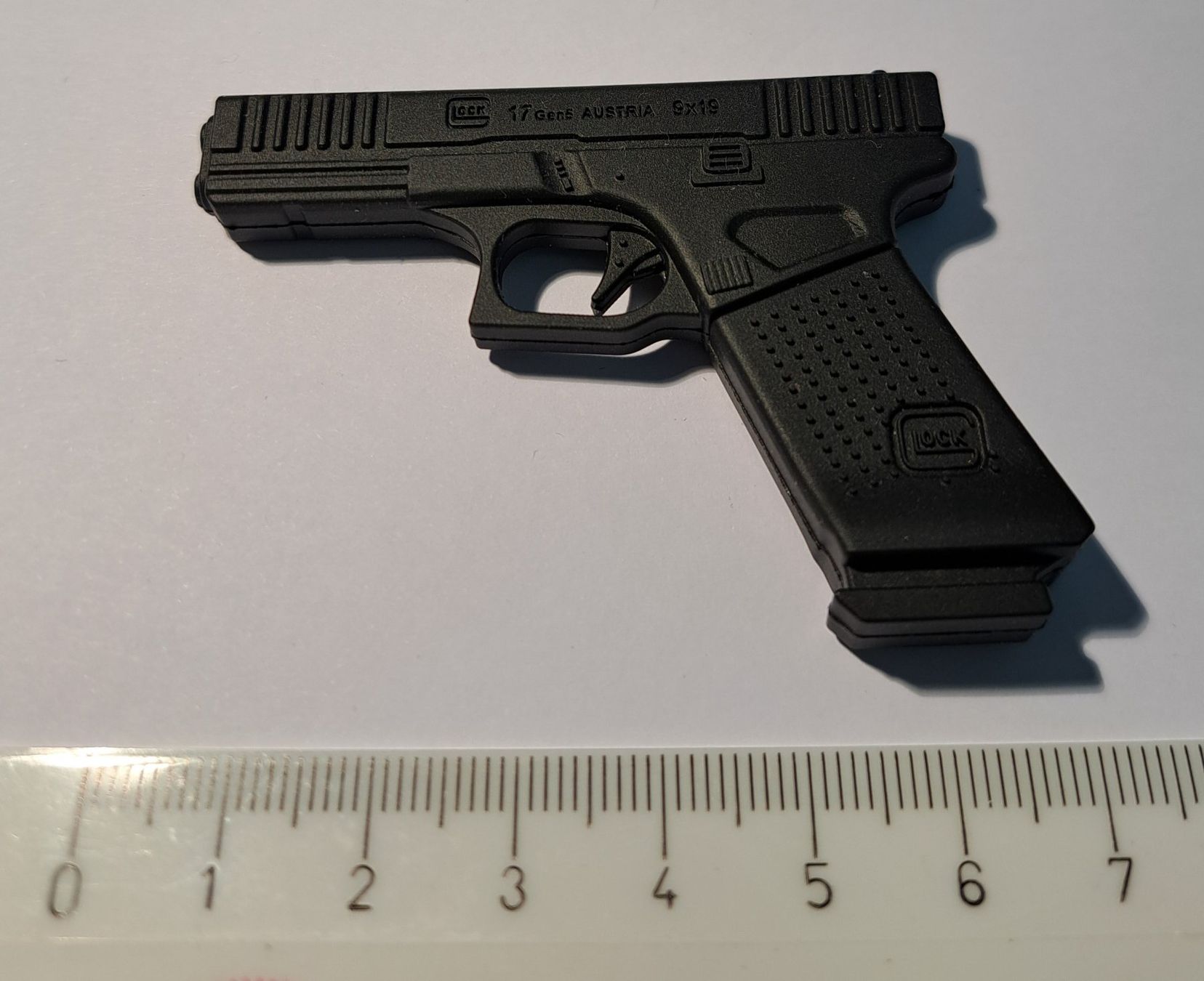 Chiavette USB: USB Stick in Form von "Glock 17" – Nuovo (secondo la descrizione) da Bellikon venduto da cebas23 2