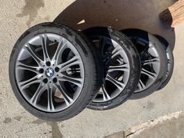 4 TOP ALUFELGEN mit SOMMERPNEU  (BMW - E60)