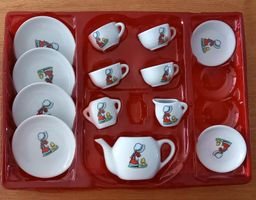 *CHIN. PUPPENGESCHIRR - SET* UNVOLLSTÄNDIG/INTAKT/K: GEBR.