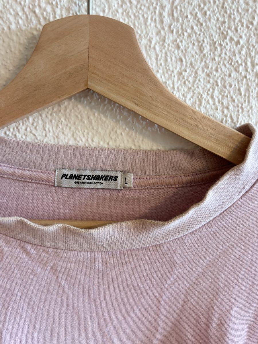 T-shirt: PLANETSHAKERS PINK T-SHIRT – Usato da Küttigen venduto da noa_78fr 2