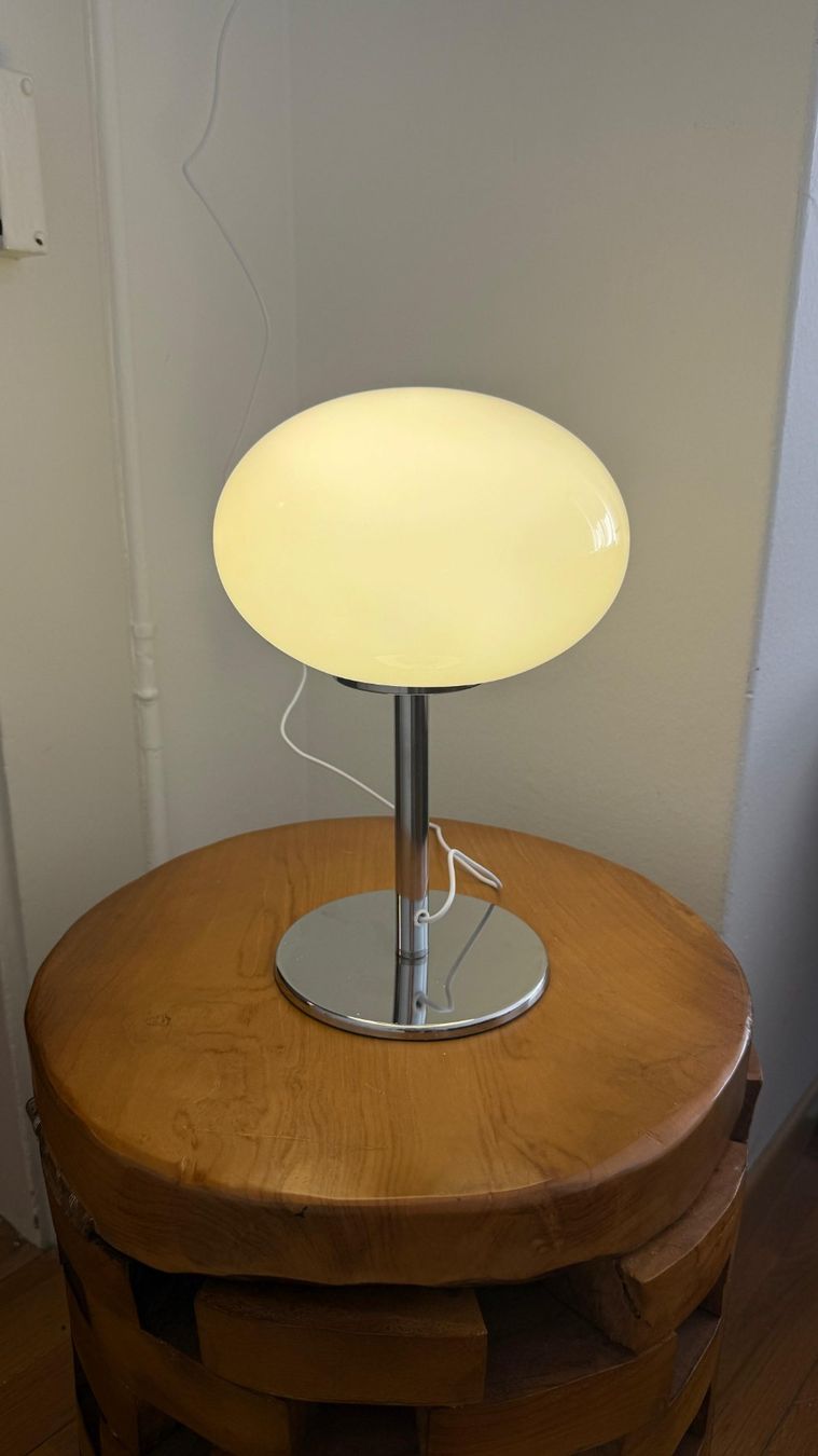 Lampade: Design Tischlampe aus warmem Opalglas – Nuovo (secondo la descrizione) da Zürich venduto da dus_gln9