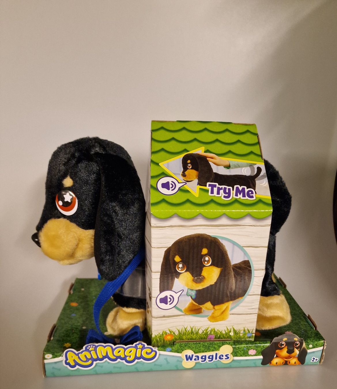 Spielzeuge: Animagic Dackel "Waggles" - interaktiver  Plüschtier Neu – Neu und originalverpackt aus Oberuzwil von aseinkaufswelt