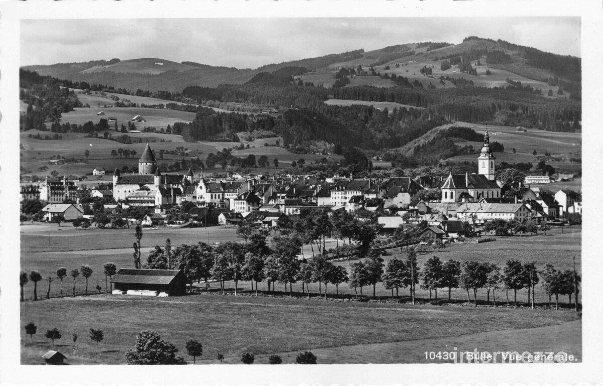 Ansichtskarten: Bulle FR // 1939 vue générale Generalansicht – Gebraucht aus Basel von intermezzo12