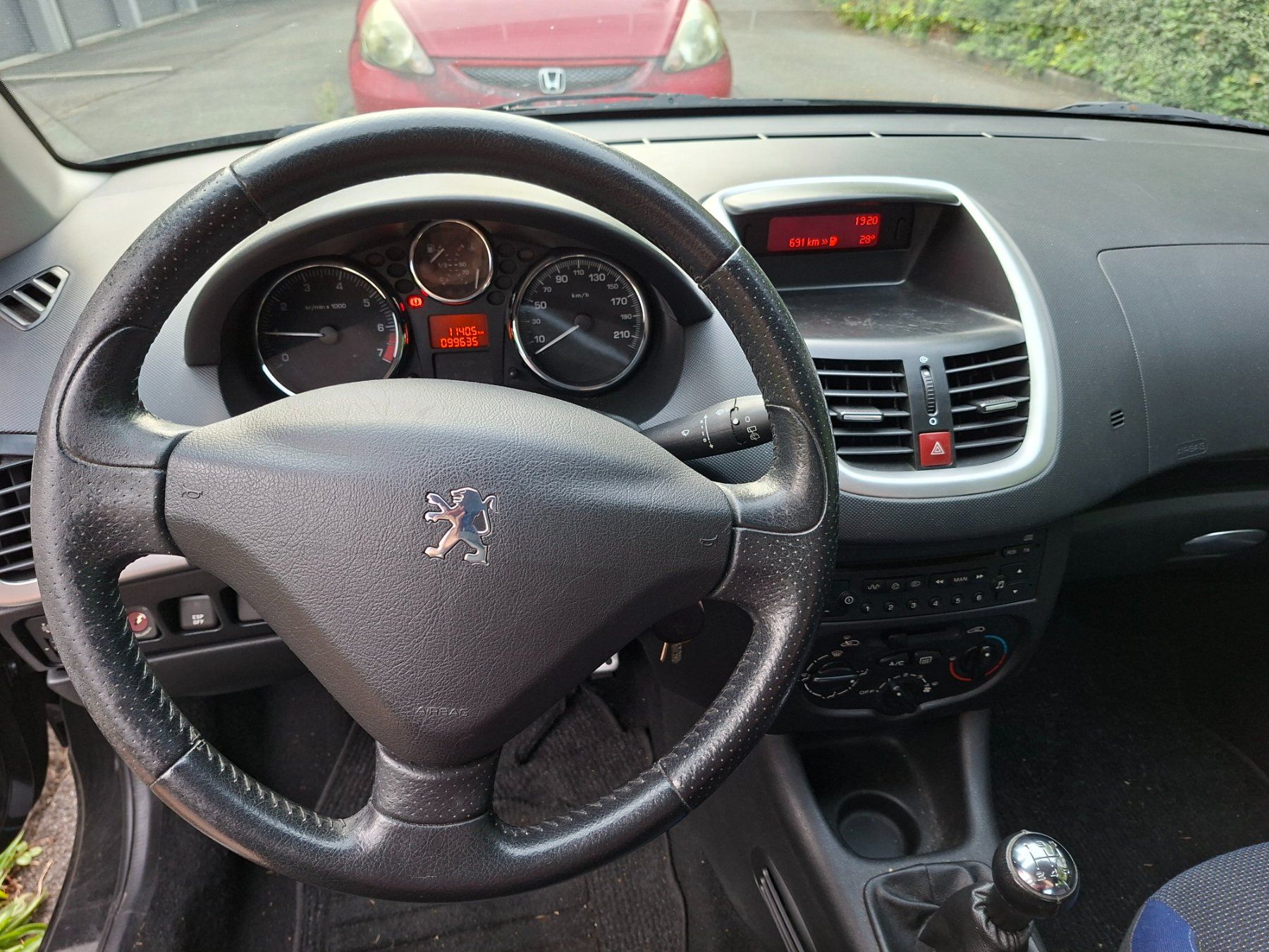 Peugeot Autos: Peugeot 206 Plus – Defekt aus Luzern von Remo666 7