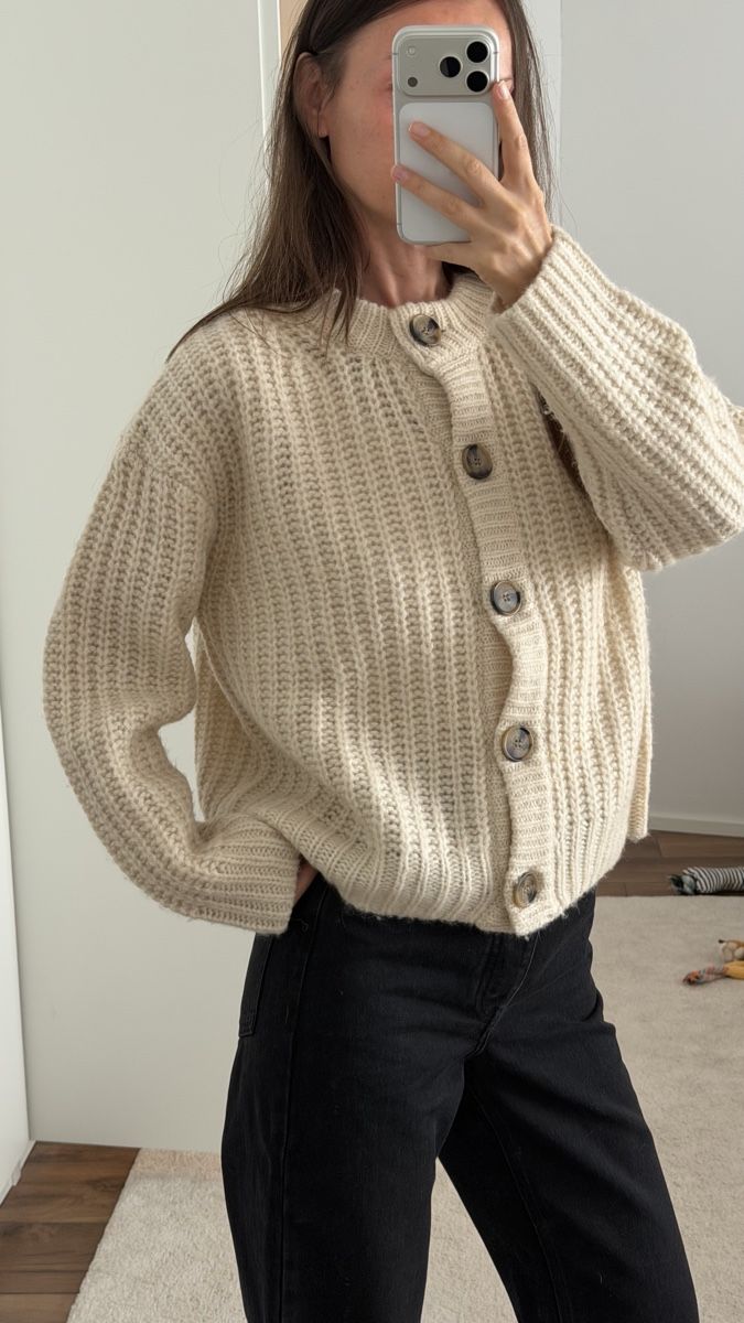 H&M Maglioni & Felpe: H&M Premium wool cardigan – Nuovo (secondo la descrizione) da Paradiso venduto da viorea