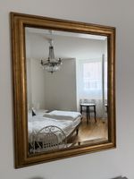 Geschliffener Wandspiegel mit Goldrahmen